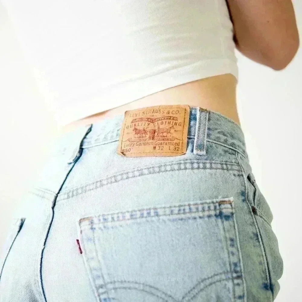 True Vintage 90s Levi 550s Faded Distressed Stonewash Denim Jeans - Picture 9 of 12